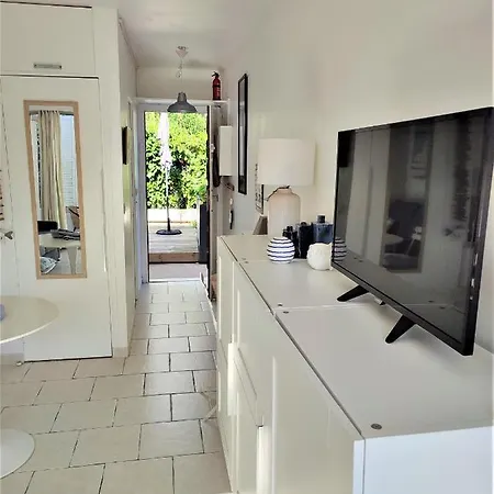 Studio Golfe Juan, Plages, Parking, Climatisation شقة فالوريس
