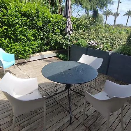 Studio Golfe Juan, Plages, Parking, Climatisation فالوريس