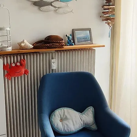 Studio Golfe Juan, Plages, Parking, Climatisation * فالوريس