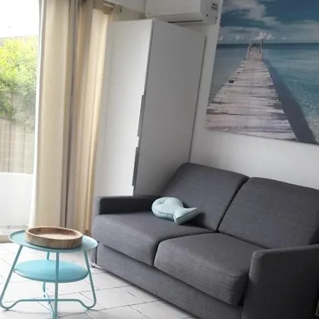 Studio Golfe Juan, Plages, Parking, Climatisation * Vallauris